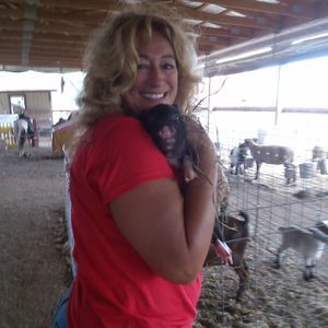 Meet your Posher, Laura